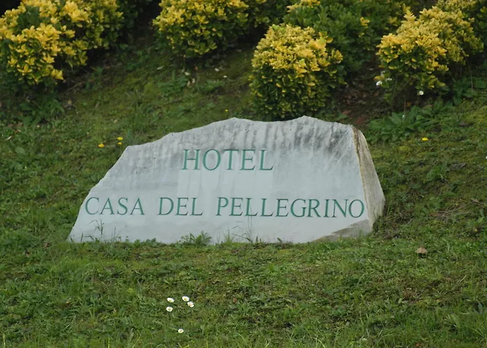 Hotel Divino - Casa Del Pellegrino 3*