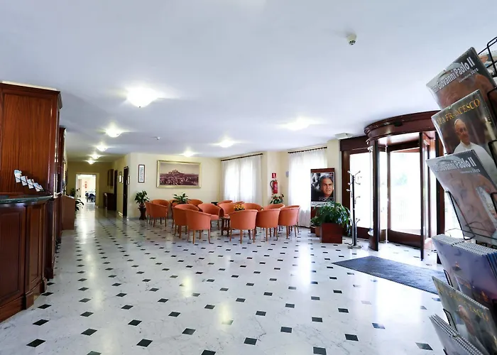 Divino - Casa Del Pellegrino 3* Rom