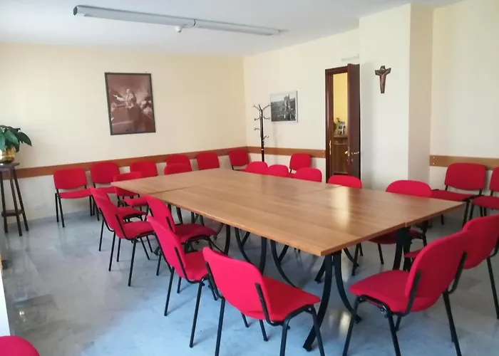 Divino - Casa Del Pellegrino Hotel 3*
