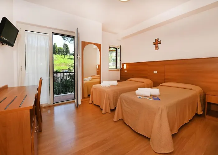 Hotel Divino - Casa Del Pellegrino 3*